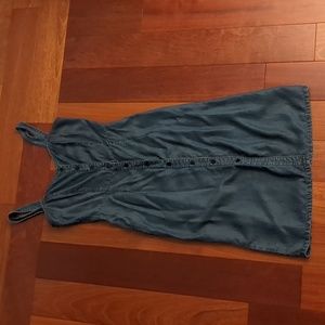 Amour Vert Chambray Denim Sleevless Shirt Dress